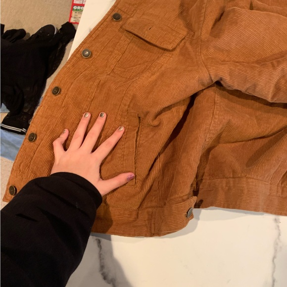 A brown coat from Ardene size medium four pockets - Picture 3 of 6